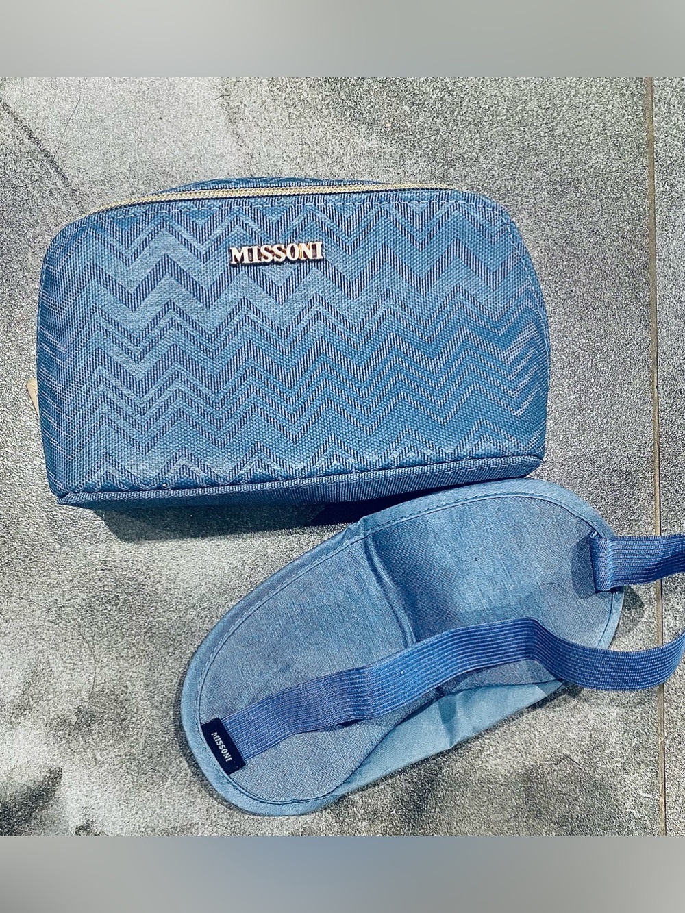 Missoni for Delta Small Top Zip Travel Bag with Sleep Mask Chevron Print